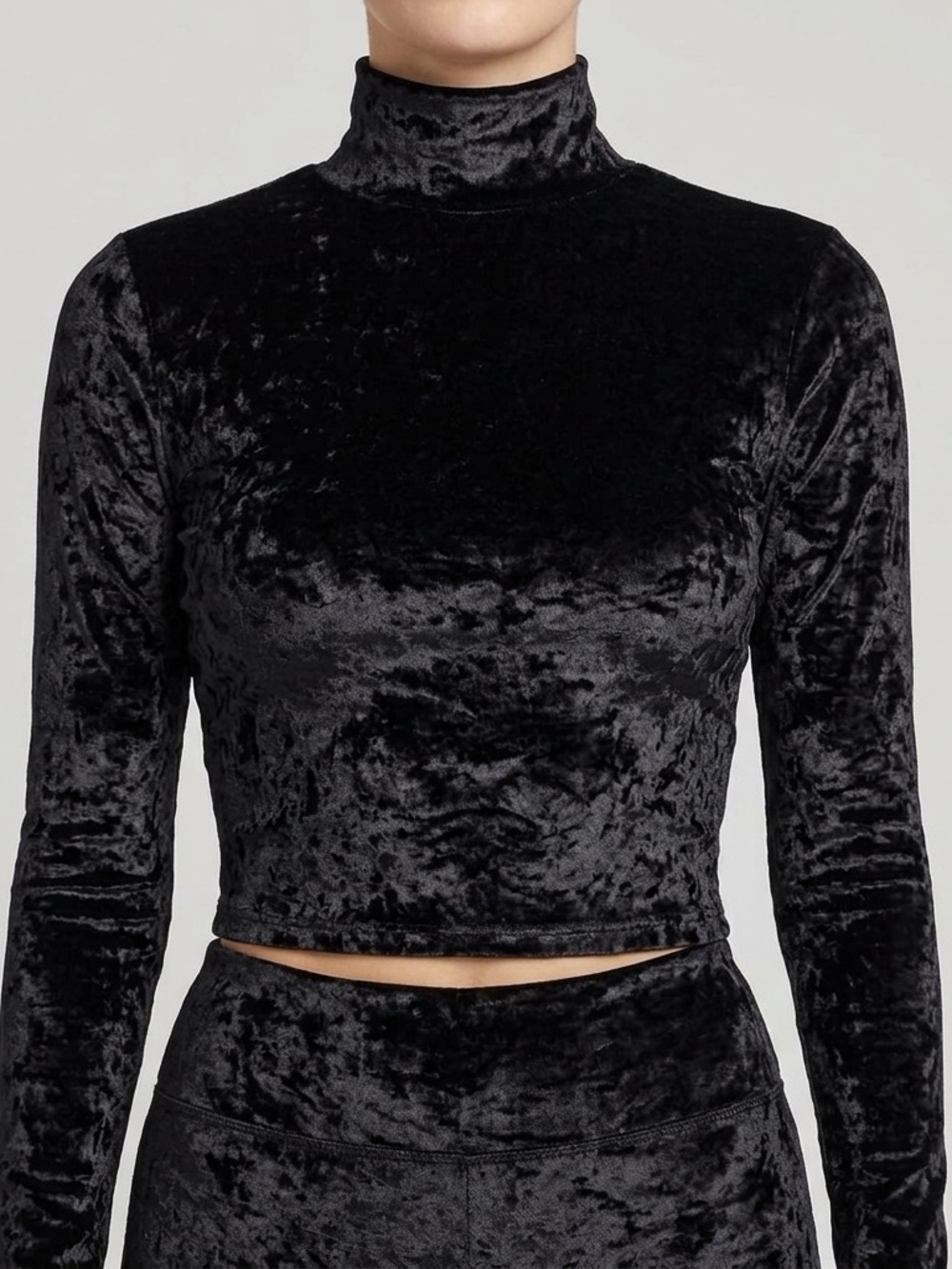 lululemon athletica Black Crushed Velvet Long-Sleeve Crop Top